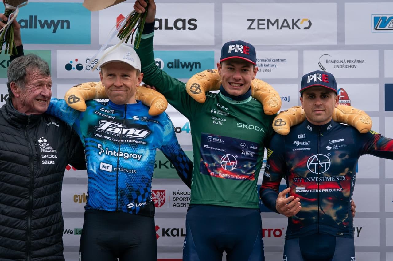 Daniel Turek na stupních vítězů Velké Bíteše — druhé místo v závodě Škoda Cup 2026